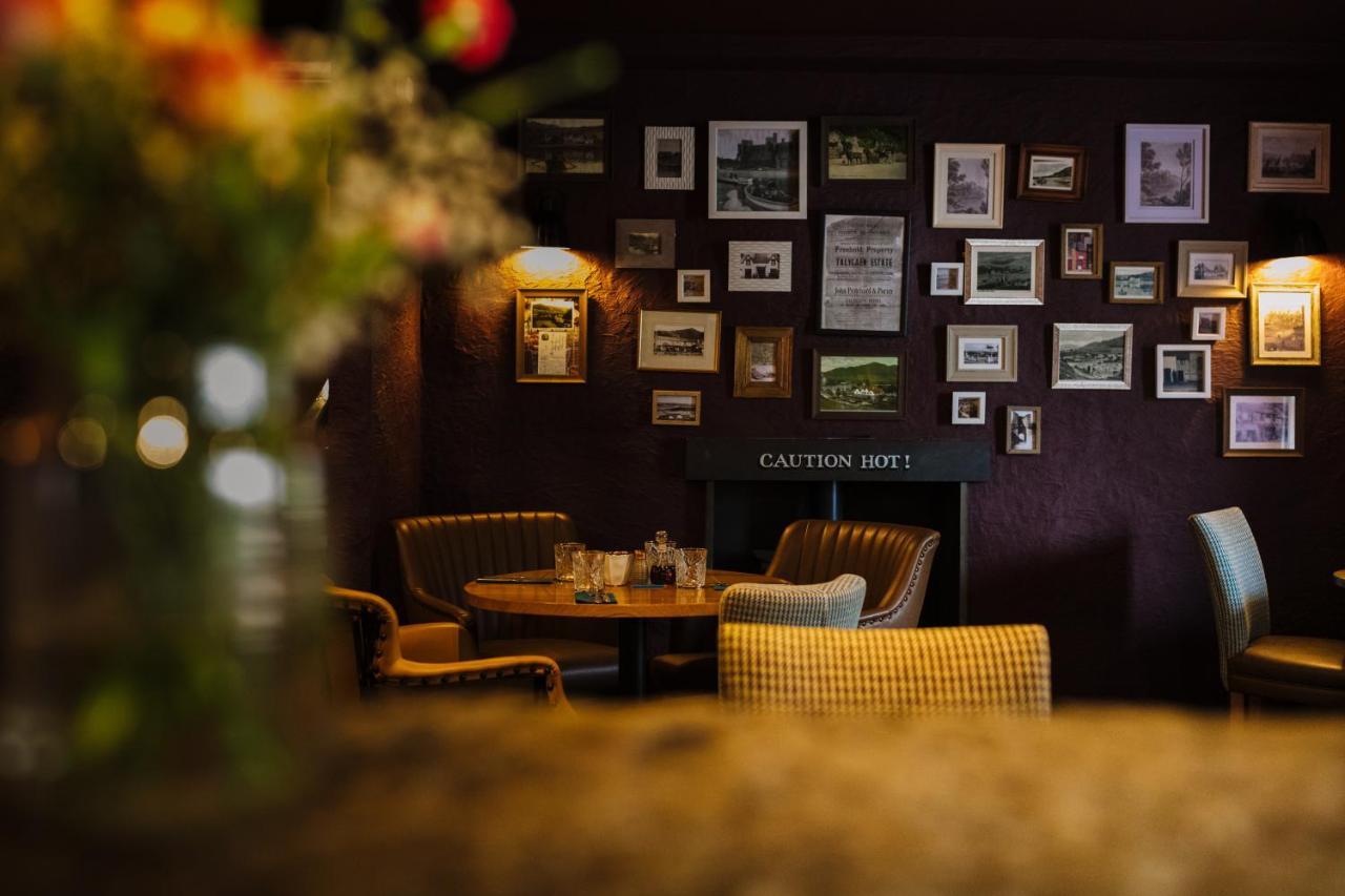 The Tal-Y-Cafn Hotel 康威 外观 照片